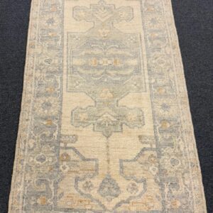 2'6X5'8 HANDKNOTTED WOOL RUNNER